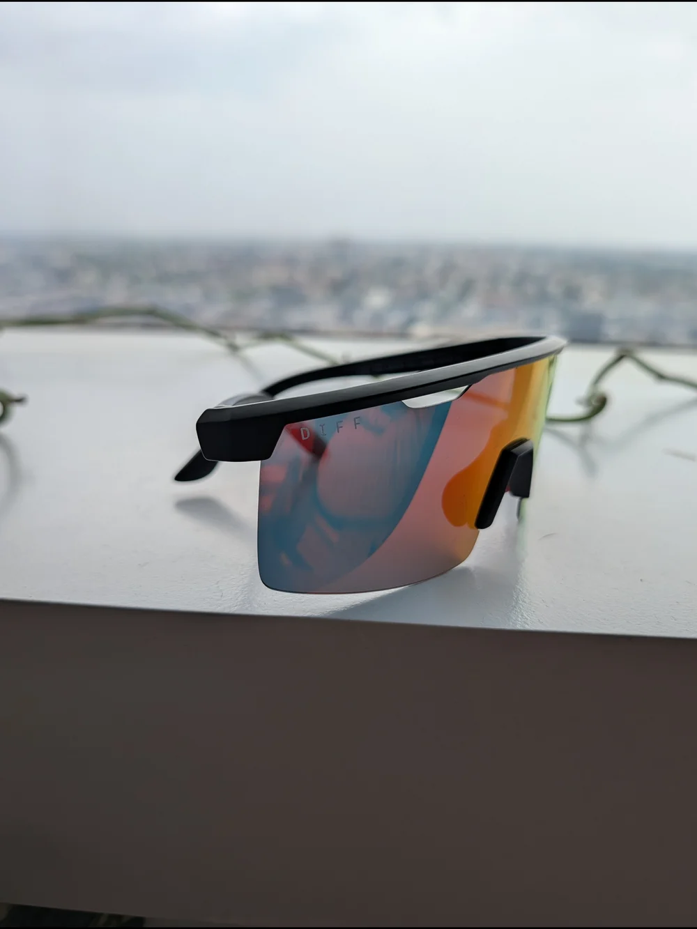 Diff Eyewear Visor Sunglass with Red-Orange Mirror Lens
